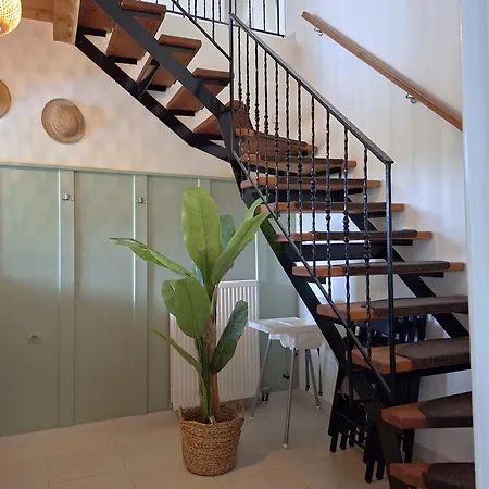 House 'to Abeli'