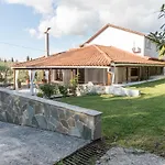 Feriehus House 'to Abeli' *